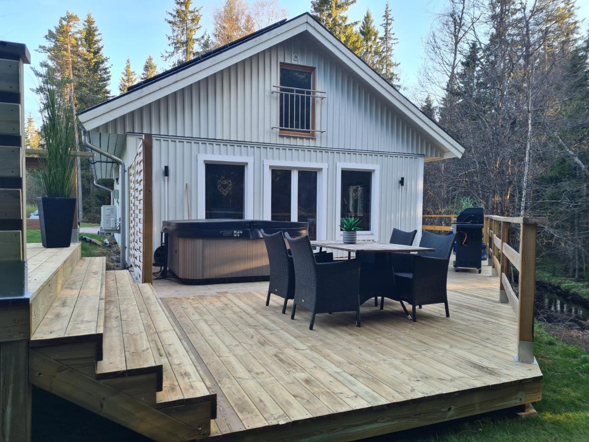 Pinebo Palace Guesthouse Ulricehamn Exterior foto